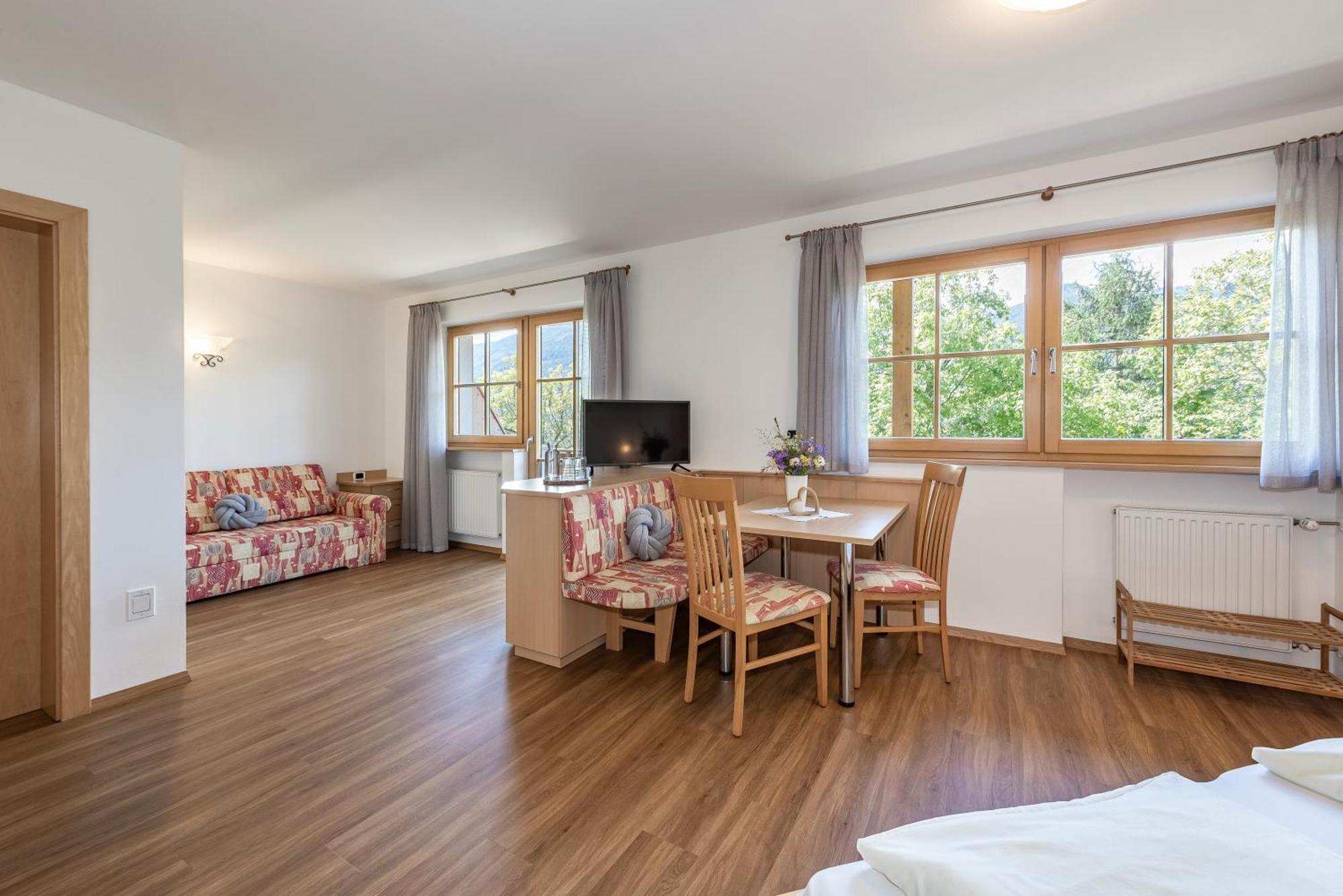 Trinnerhof- Hof Chalets Und Obsthof Mit Zimmer Natz-Schabs Exterior foto