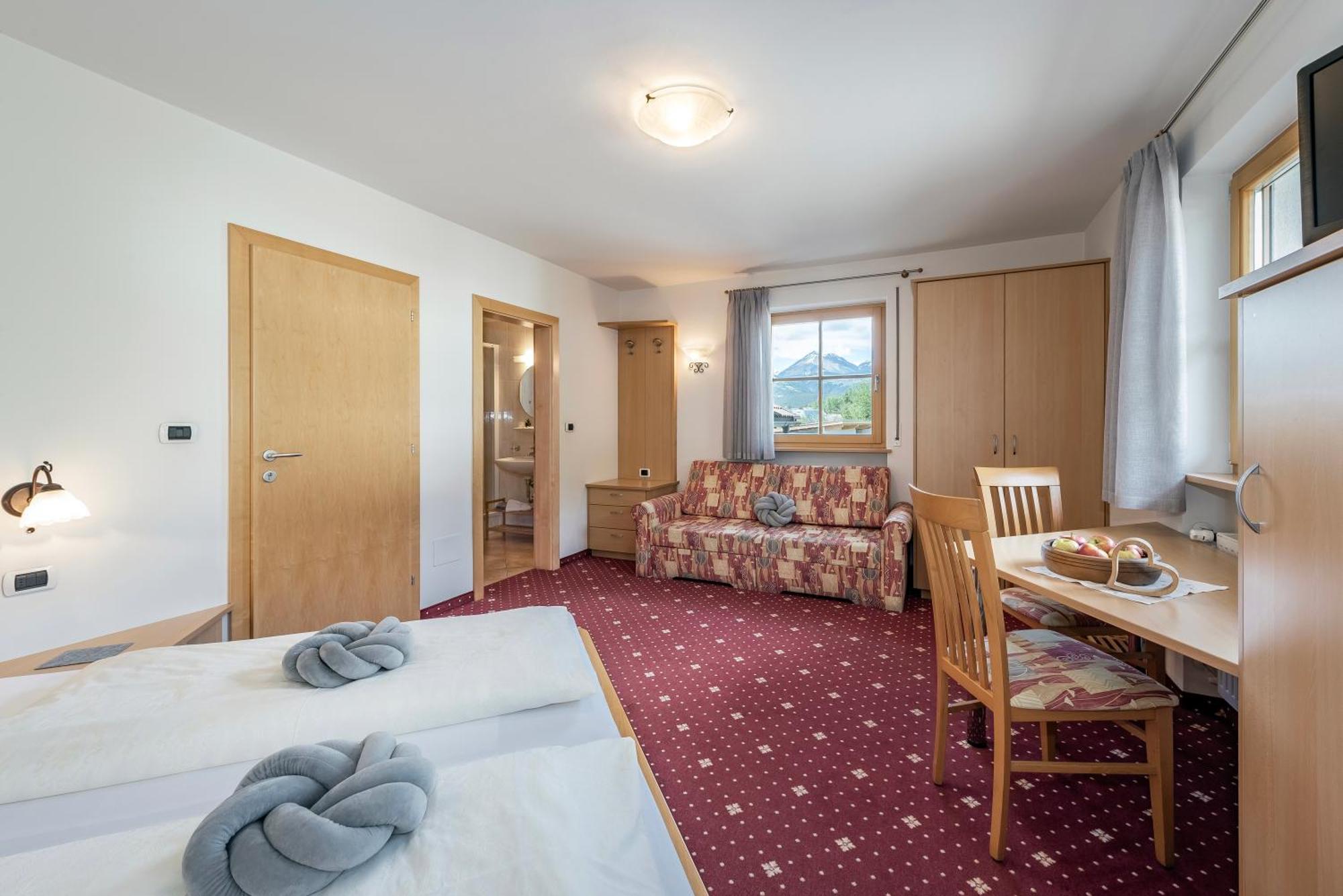 Trinnerhof- Hof Chalets Und Obsthof Mit Zimmer Natz-Schabs Exterior foto