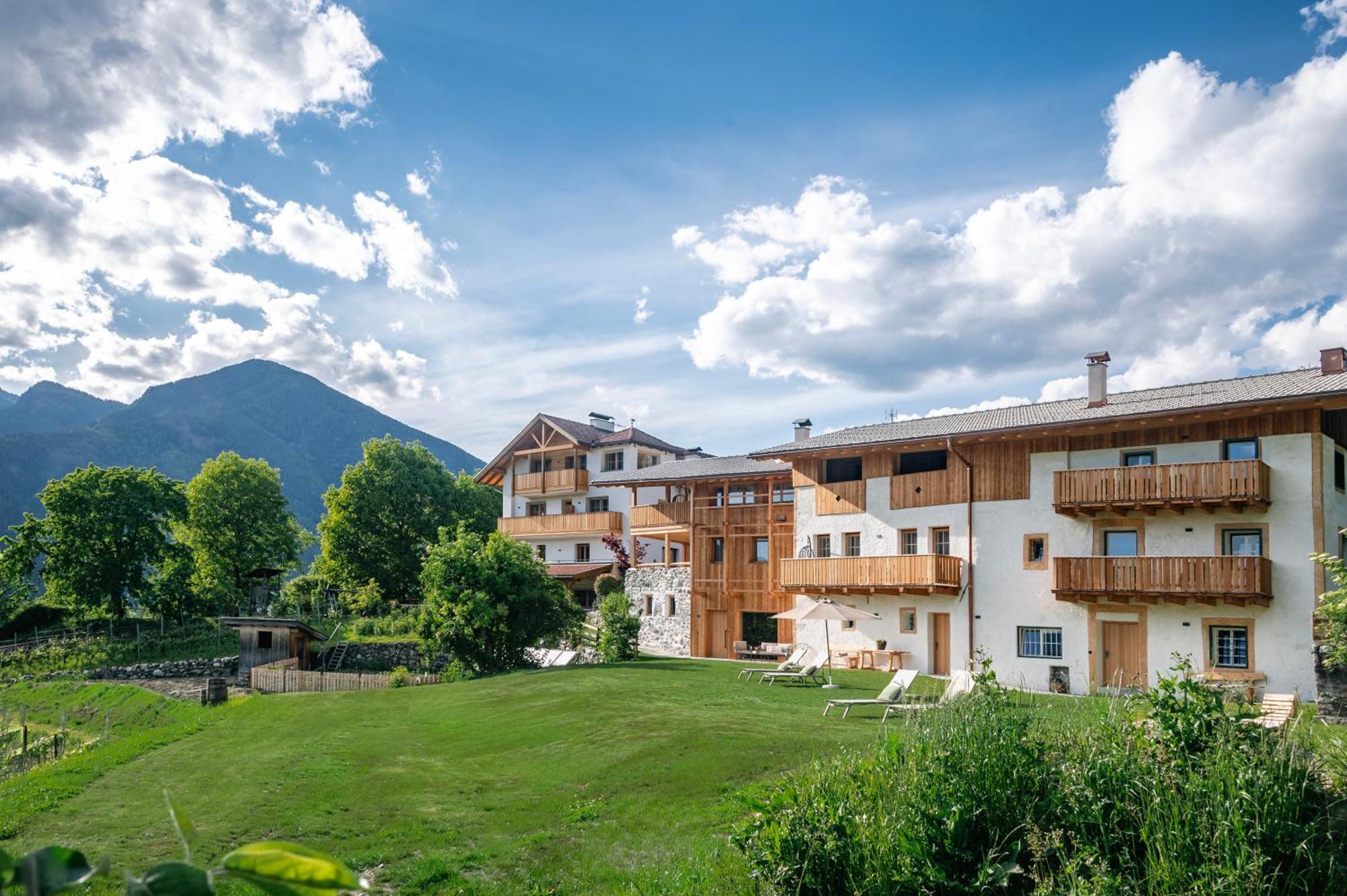 Trinnerhof- Hof Chalets Und Obsthof Mit Zimmer Natz-Schabs Exterior foto