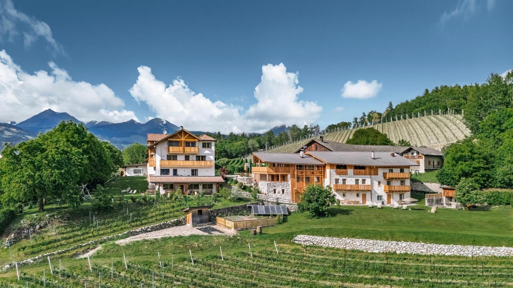 Trinnerhof- Hof Chalets Und Obsthof Mit Zimmer Natz-Schabs Exterior foto