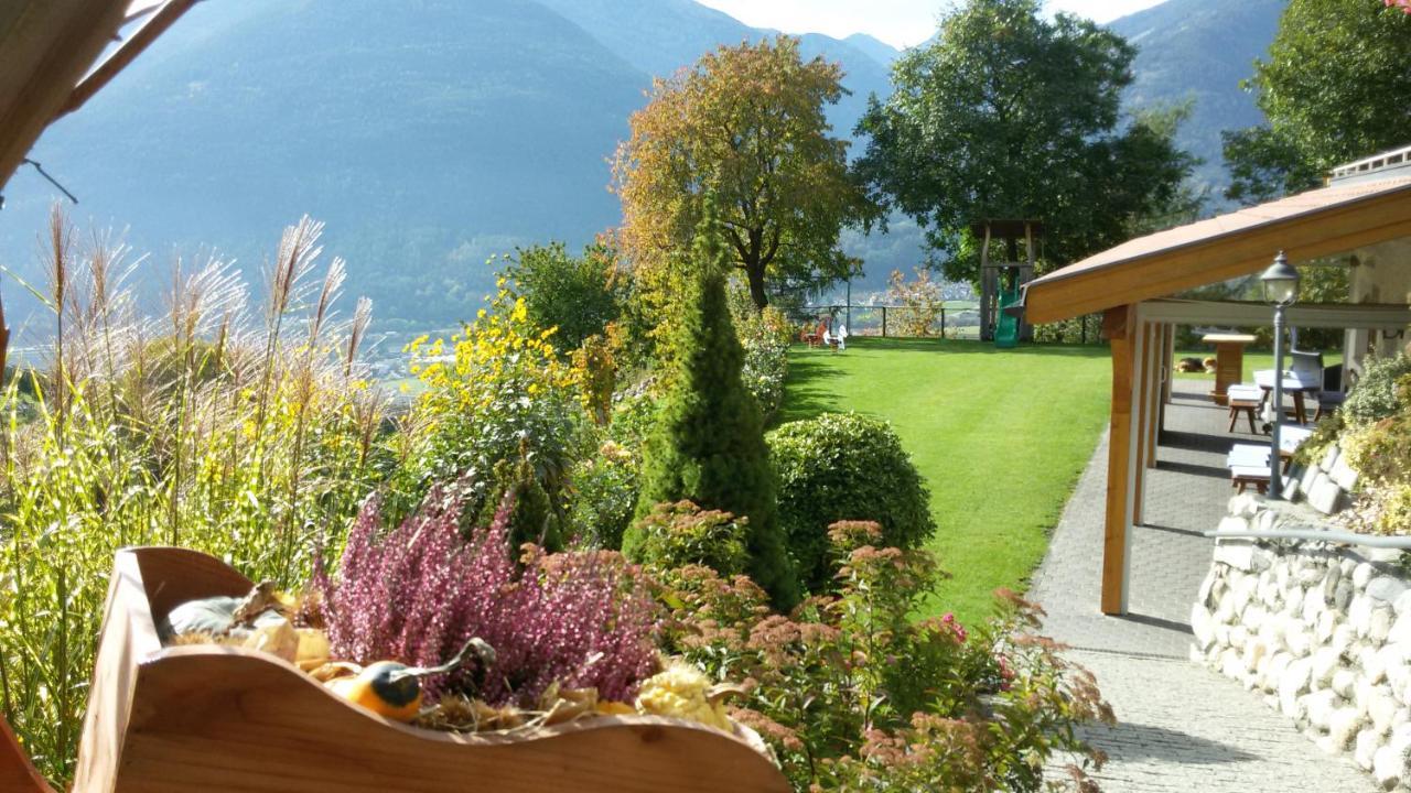 Trinnerhof- Hof Chalets Und Obsthof Mit Zimmer Natz-Schabs Exterior foto